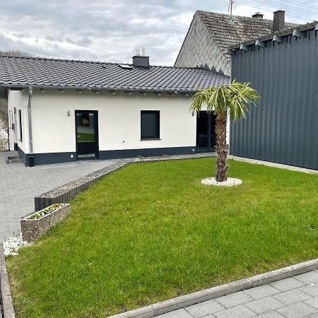 Ferienwohnung " Wein Unter Palmen " Neumagen-Dhron Exterior photo