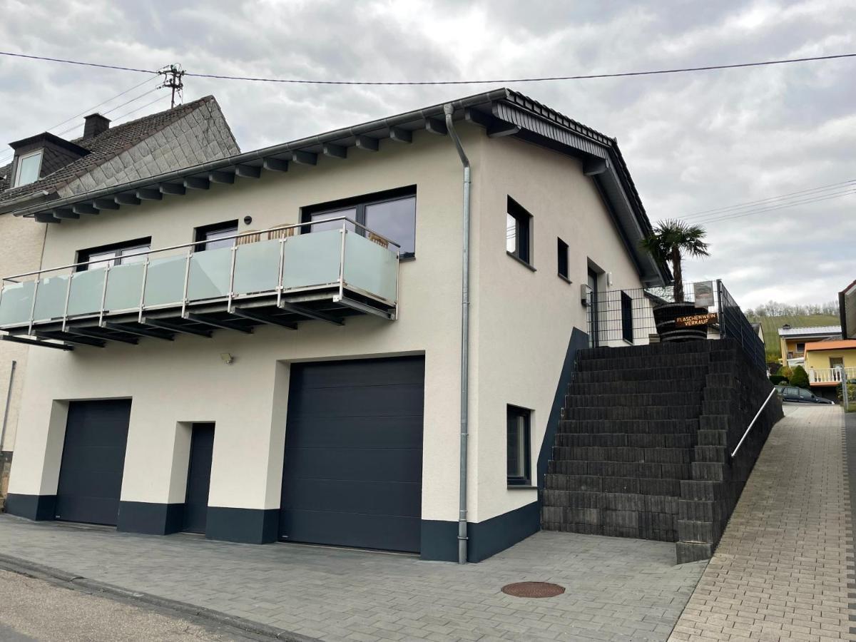 Ferienwohnung " Wein Unter Palmen " Neumagen-Dhron Exterior photo
