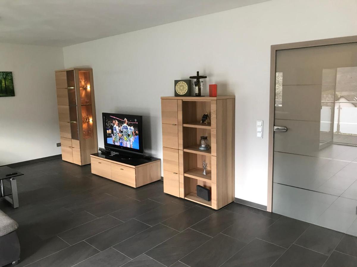 Ferienwohnung " Wein Unter Palmen " Neumagen-Dhron Exterior photo